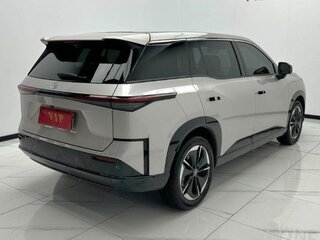 2025 Toyota bZ3X 58.3 kWh, серебристый, 2950000 рублей, вид 4