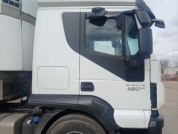 2017 Iveco Stralis, белый, 3300000 рублей - вид 1