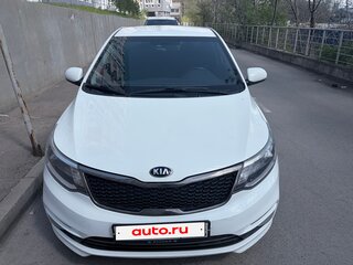 2016 Kia Rio III Рестайлинг, белый, 1020000 рублей, вид 1