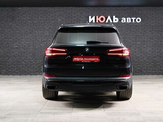 2020 BMW X5 25d IV (G05/G18), чёрный, 4390000 рублей, вид 5