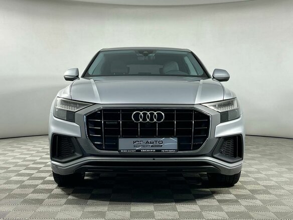 2019 Audi Q8 55 TFSI I (4M), серебристый - вид 1