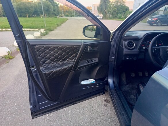2013 Toyota RAV4 IV (XA40), серый, 1450000 рублей - вид 18