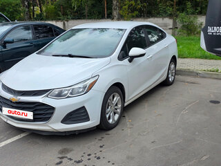 2019 Chevrolet Cruze II Рестайлинг, белый, 800000 рублей, вид 1