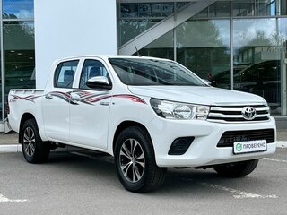 2021 Toyota Hilux VIII Рестайлинг 2, белый, 2770000 рублей, вид 3