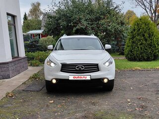 2012 Infiniti FX30d II (S51) Рестайлинг, белый, 1500000 рублей, вид 3