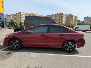 2007 Honda Civic VIII, красный, 650000 рублей, вид 3