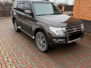 2018 Mitsubishi Pajero IV Рестайлинг 2, коричневый, 3700000 рублей, вид 3