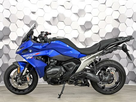 2025 BMW R 1300 RS, синий, 2279000 рублей, вид 4