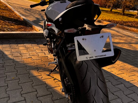 2022 BMW S 1000 R, белый, 1549000 рублей - вид 4