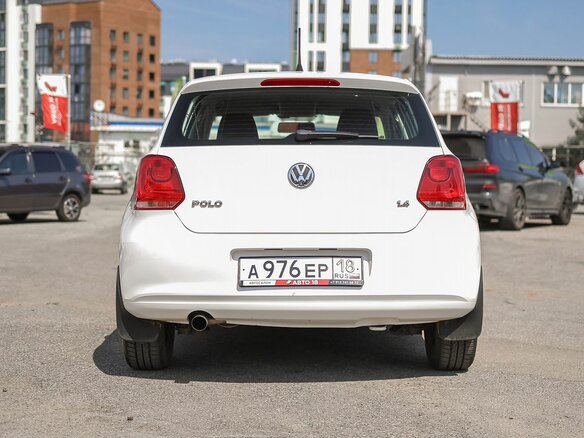 2013 Volkswagen Polo V, белый, 1349000 рублей - вид 5