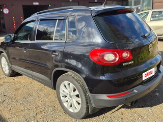 2011 Volkswagen Tiguan I, чёрный, 1010000 рублей, вид 3