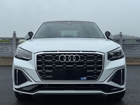 2023 Audi Q2 L 35 TFSI I Рестайлинг, белый, 2500000 рублей, вид 2