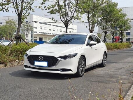 Mazda 3 IV (BP)