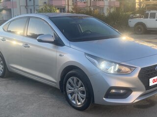 2018 Hyundai Solaris II, серебристый, 1228000 рублей, вид 3