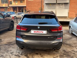 2021 BMW X1 20i xDrive II (F48) Рестайлинг, серый, 3750000 рублей, вид 4