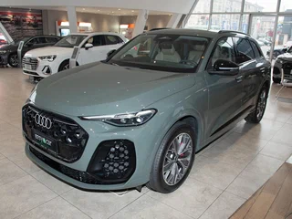 2026 Audi Q5 L III (GU), зелёный, 6536000 рублей, вид 2