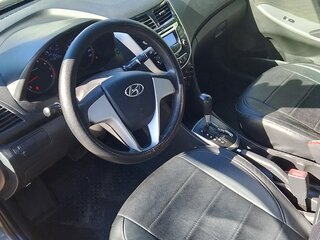 2013 Hyundai Solaris I, чёрный, 850000 рублей, вид 4