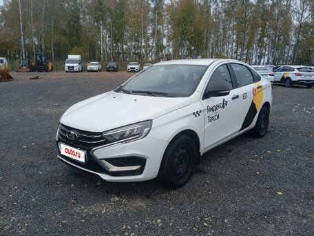 2023 Lada (ВАЗ) Vesta I Рестайлинг (NG), белый, 909150 рублей, вид 2