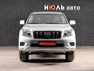 2013 Toyota Land Cruiser Prado 150 Series, серебристый, 2500000 рублей, вид 2