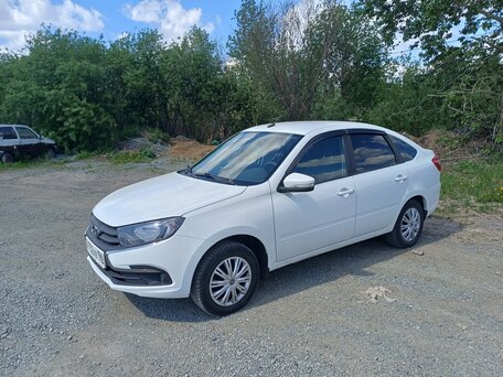 2022 Lada (ВАЗ) Granta I Рестайлинг, белый, 690000 рублей, вид 1