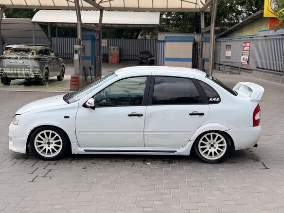 2010 Lada (ВАЗ) Kalina I, белый, 230000 рублей - вид 1