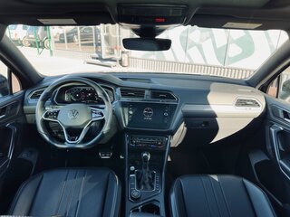 2021 Volkswagen Tiguan II Рестайлинг, серый, 3296000 рублей, вид 2