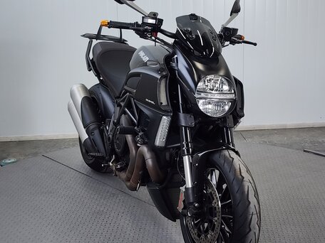 2011 Ducati Diavel, чёрный, 729000 рублей, вид 3