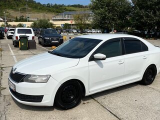 2019 Skoda Rapid I Рестайлинг, белый, 650000 рублей, вид 1