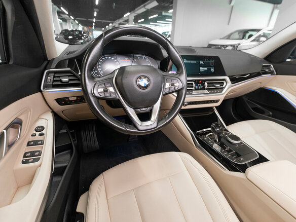 2021 BMW 3 серии 318i VII (G2x), чёрный, 2480000 рублей - вид 6