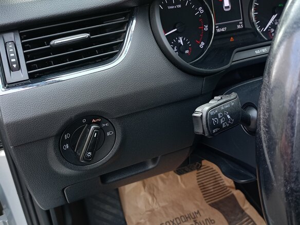 2014 Skoda Octavia III (A7), серебристый, 1500000 рублей - вид 15