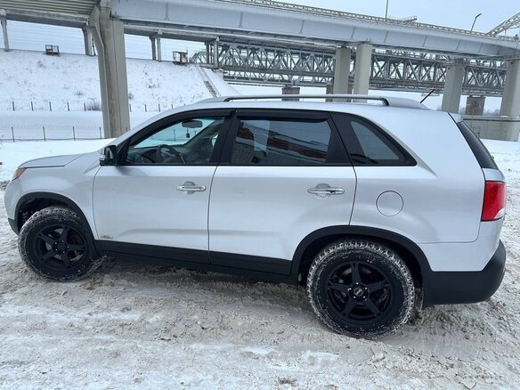 2012 Kia Sorento II, серебристый, 1050000 рублей - вид 4