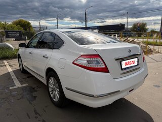 2011 Nissan Teana II (J32) Рестайлинг, белый, 950000 рублей, вид 5