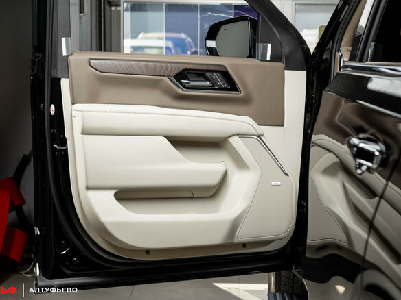 2025 GMC Yukon V Рестайлинг, чёрный, 15690000 рублей - вид 14