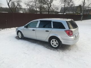 2009 Opel Astra H Рестайлинг, серебристый, 535000 рублей, вид 1