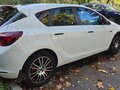 2012 Opel Astra J Рестайлинг, белый, 1100000 рублей - вид 5