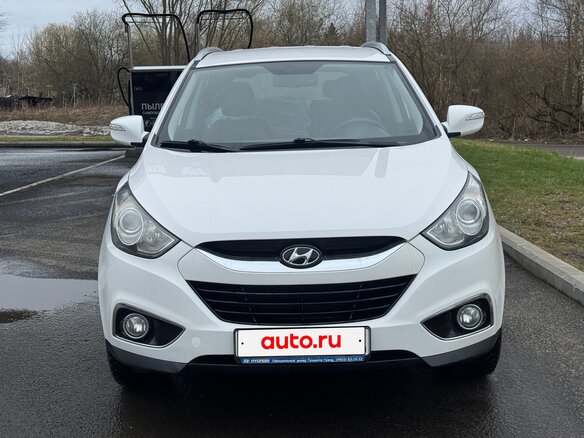 2011 Hyundai ix35 I, белый - вид 1
