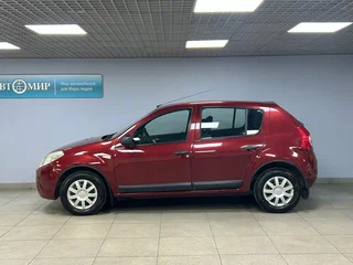 2012 Renault Sandero I, красный, 440000 рублей, вид 4
