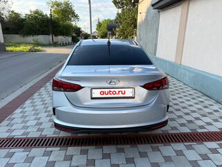 2021 Hyundai Solaris II Рестайлинг, серый, 1550000 рублей, вид 5