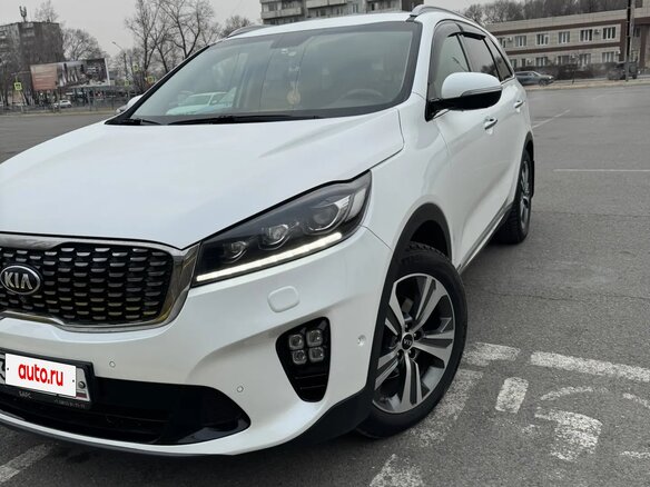 2019 Kia Sorento III Prime Рестайлинг, белый, 2900000 рублей