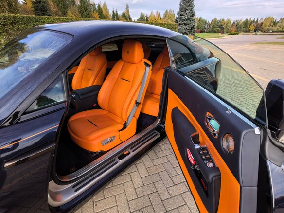 2021 Rolls-Royce Wraith Black Badge, синий, 34000000 рублей - вид 11