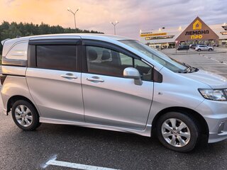 2011 Honda Freed I Рестайлинг, серый, 970000 рублей, вид 4