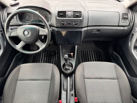 2013 Skoda Fabia II Рестайлинг, красный, 360000 рублей, вид 3