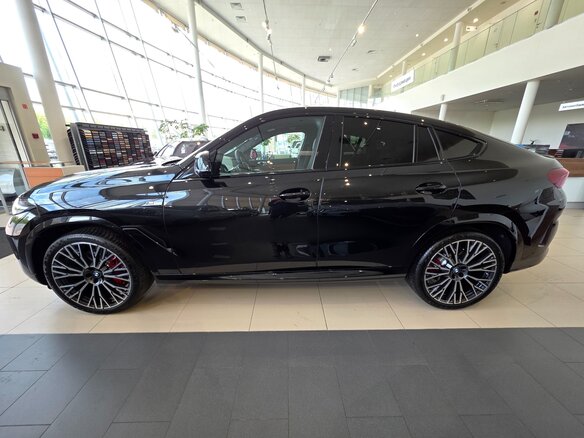 2026 BMW X6 30d III (G06) Рестайлинг, чёрный, 17300000 рублей - вид 6