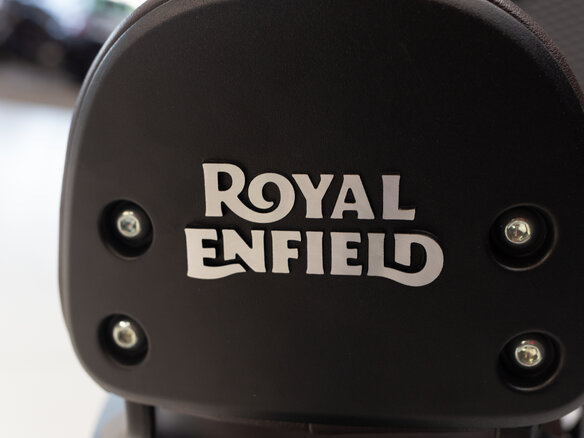 2026 Royal Enfield Meteor, чёрный, 528000 рублей - вид 16