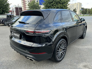 2018 Porsche Cayenne III, чёрный, 4590000 рублей, вид 5