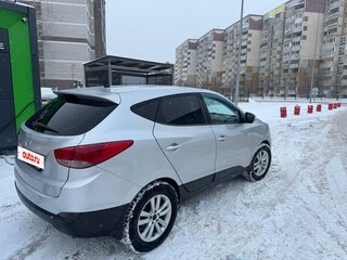 2013 Hyundai ix35 I Рестайлинг, серебристый, 1200000 рублей, вид 2