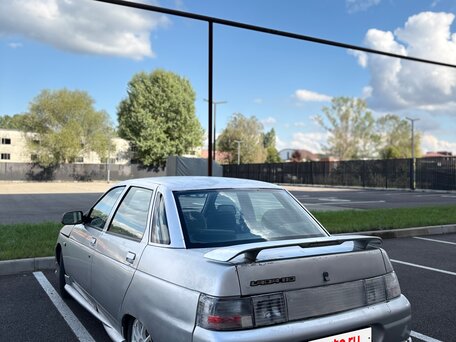 2005 Lada (ВАЗ) 2110, серебристый, 140000 рублей, вид 2