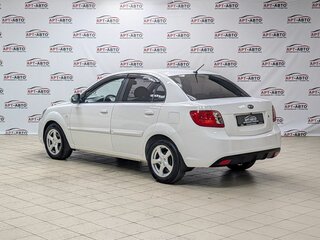 2011 Kia Rio II Рестайлинг, белый, 599000 рублей, вид 4