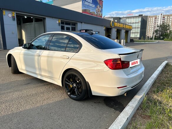 2014 BMW 3 серии 320i xDrive VI (F3x), белый, 1660000 рублей - вид 5