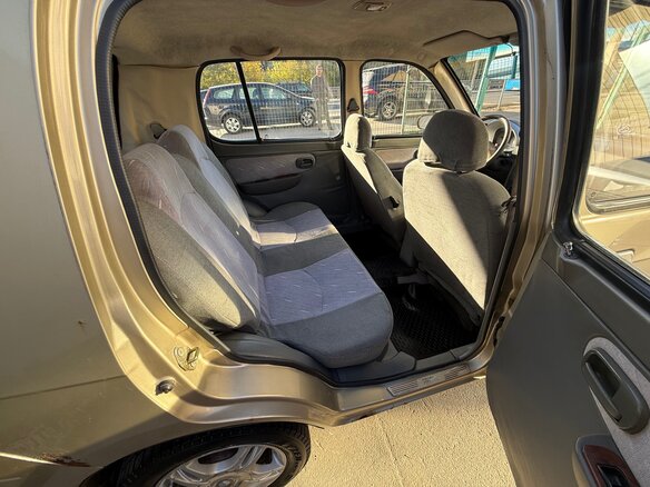2006 BYD Flyer, золотистый, 105000 рублей - вид 14